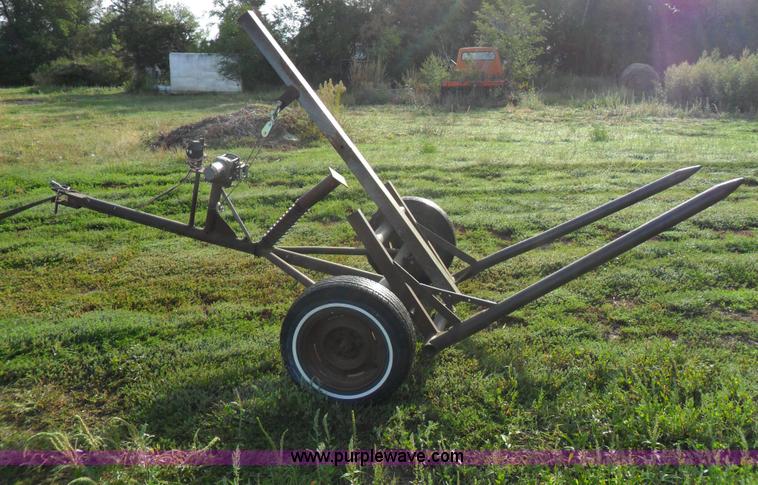 image for item A1746 Pull type round bale mover