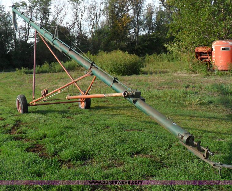 image for item A1747 Approximately 40'L x 6" auger