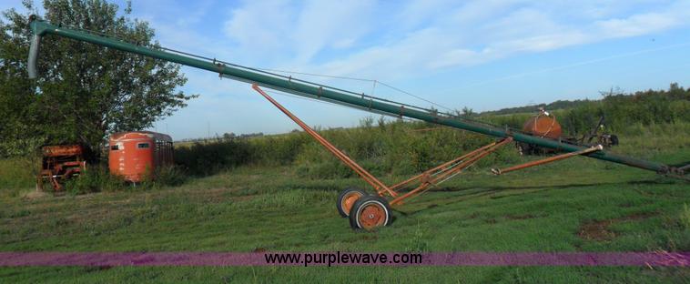 image for item A1747 Approximately 40'L x 6" auger