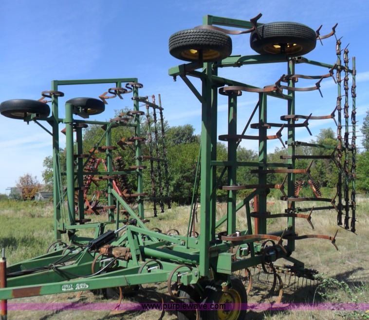 image for item A1752 28' field cultivator