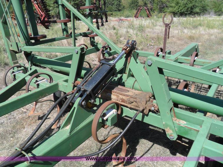 image for item A1752 28' field cultivator