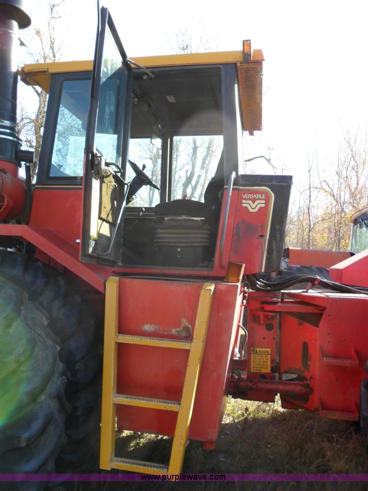 image for item A1756 Versatile 855 4WD tractor