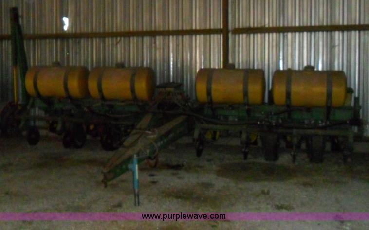 image for item A1757 John Deere 7000 8R30 row planter