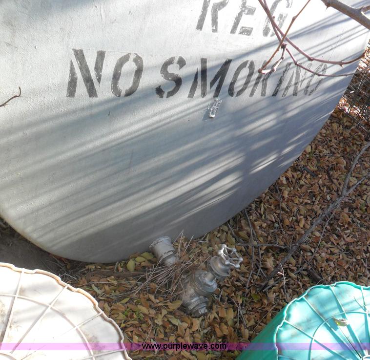 image for item A1758 1,000 gallon fuel tank