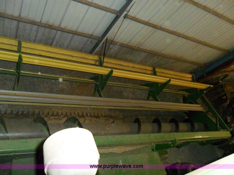 image for item A1764 John Deere 4400 combine