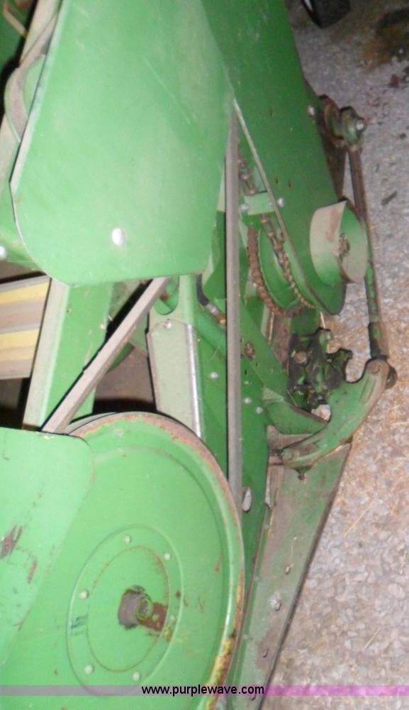 image for item A1764 John Deere 4400 combine