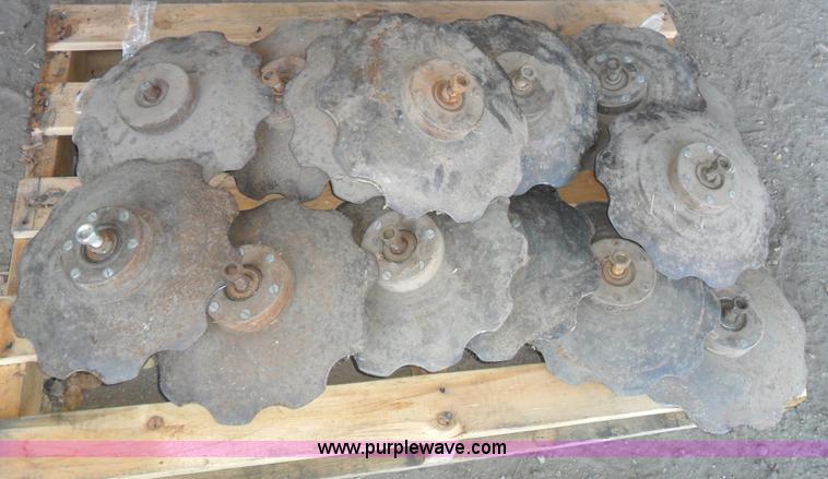 image for item A1778 (8) planter row cleaners