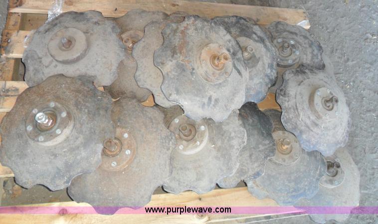 image for item A1778 (8) planter row cleaners