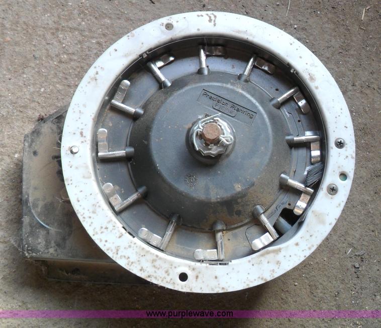 image for item A1783 (11) precision seeding finger meters