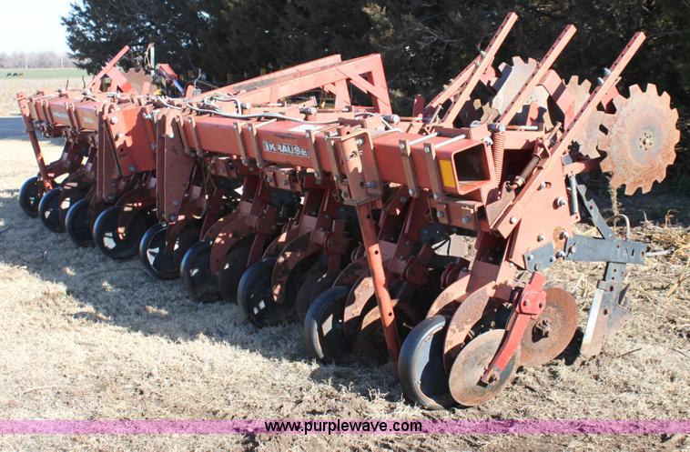 image for item B8753 Krause 4750 eight row cultivator