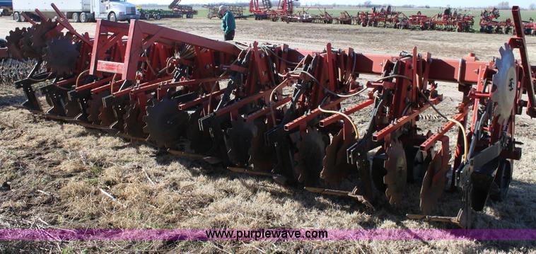 image for item B8753 Krause 4750 eight row cultivator