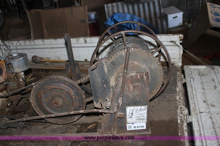 image for item B8756 E-Z Roll 204 wire winder