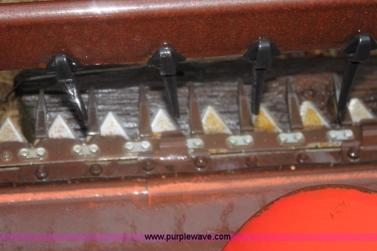 image for item B8760 International Harvester 8020-225 22' flex head