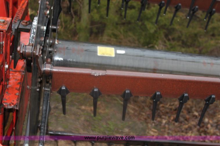 image for item B8760 International Harvester 8020-225 22' flex head