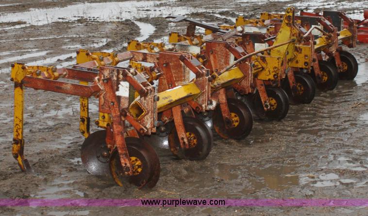 image for item B8764 Buffalo 4600-6 field cultivator
