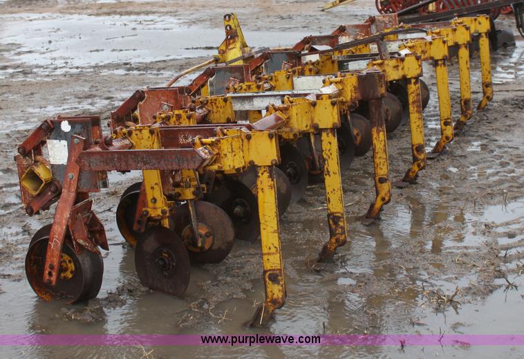 image for item B8764 Buffalo 4600-6 field cultivator