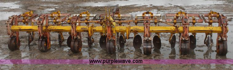 image for item B8764 Buffalo 4600-6 field cultivator