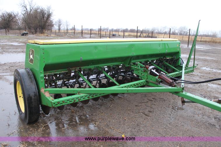 image for item B8768 John Deere 8300 double grain drill
