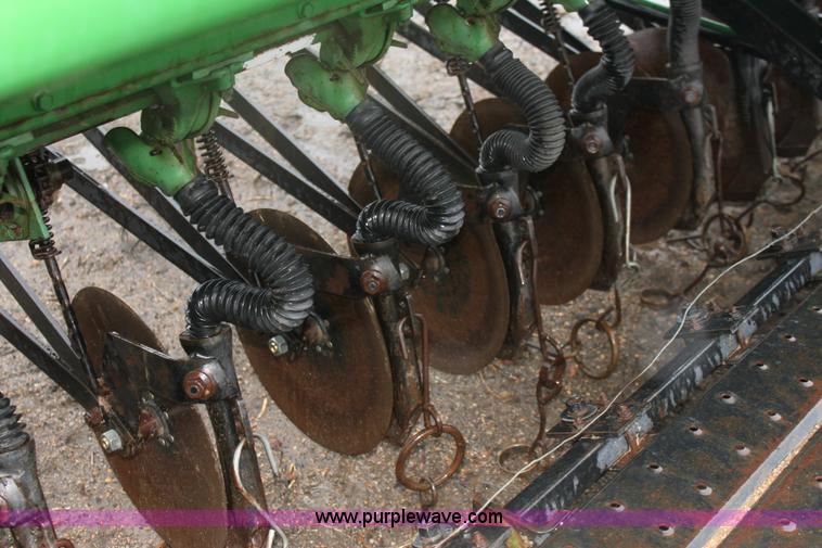 image for item B8768 John Deere 8300 double grain drill