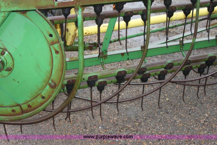 image for item B8769 John Deere hay rake