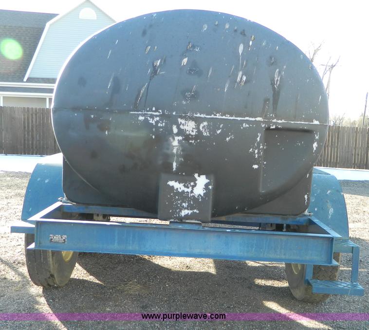 image for item D8679 Liquid transfer tank and trailer