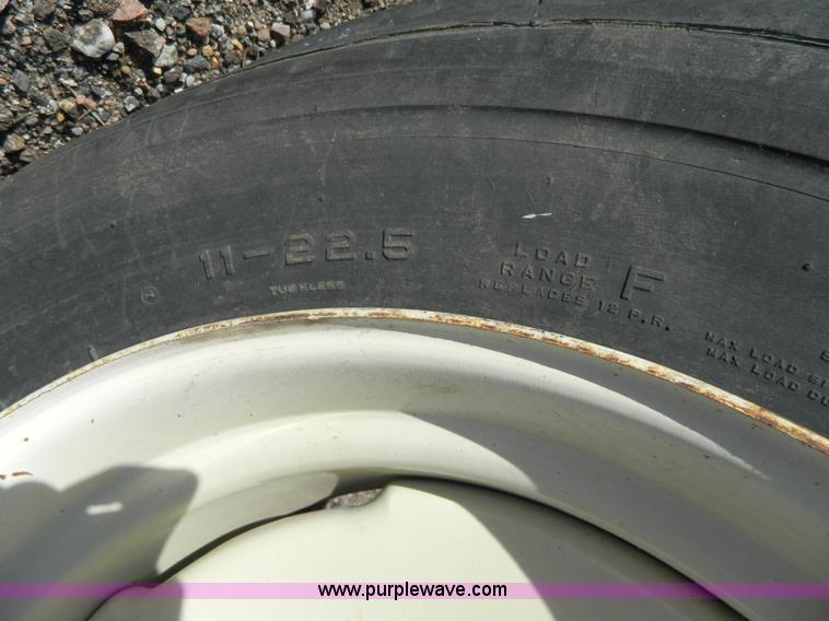 image for item D8679 Liquid transfer tank and trailer