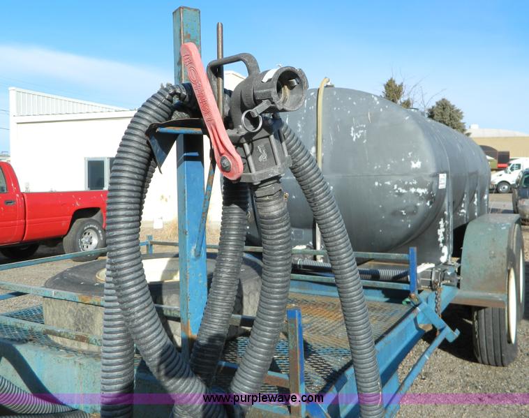 image for item D8679 Liquid transfer tank and trailer
