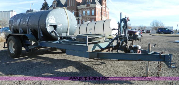image for item D8679 Liquid transfer tank and trailer