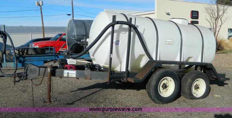 image for item D8680 Liquid transfer tank and trailer