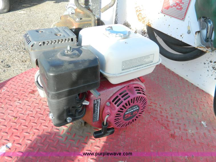 image for item D8681 2005 Palmer PLB-600 fuel buddy