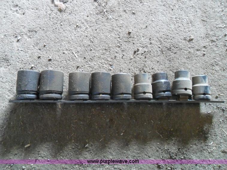 image for item A1769 Assorted tools