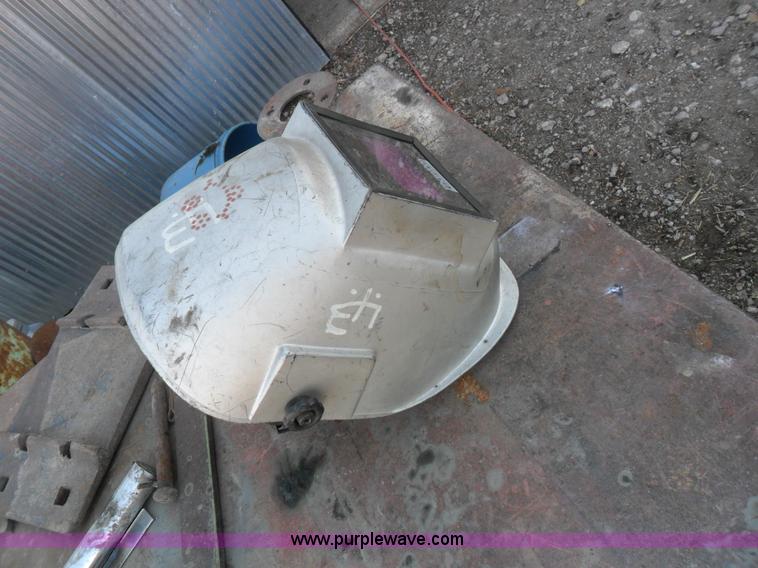 image for item A1769 Assorted tools