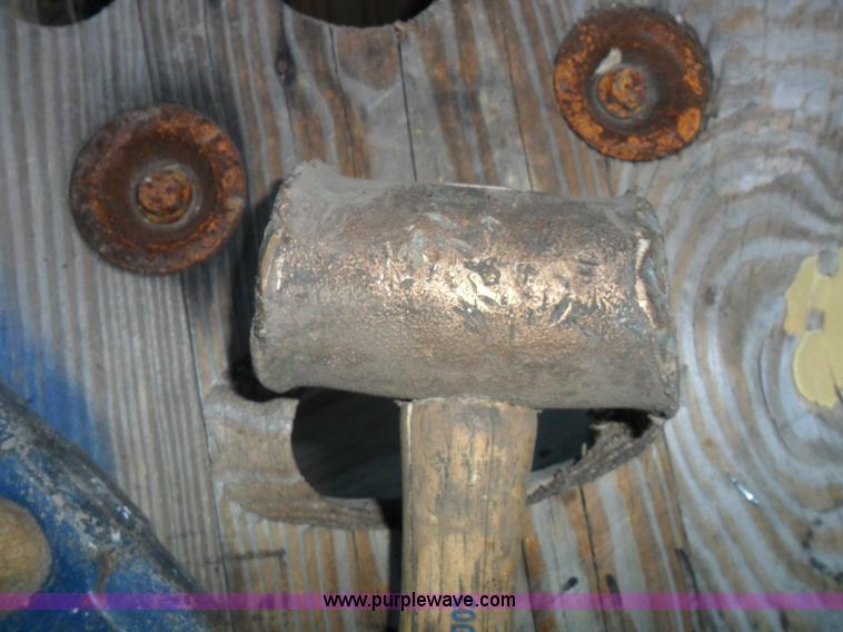 image for item A1769 Assorted tools