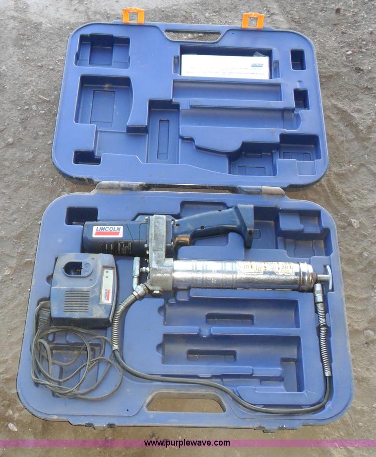 image for item A1772 Lincoln PowerLuber 1200B grease gun
