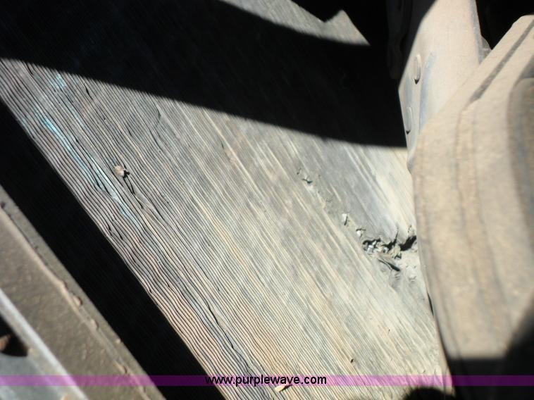 image for item A1785 1976 Ford L9000 truck