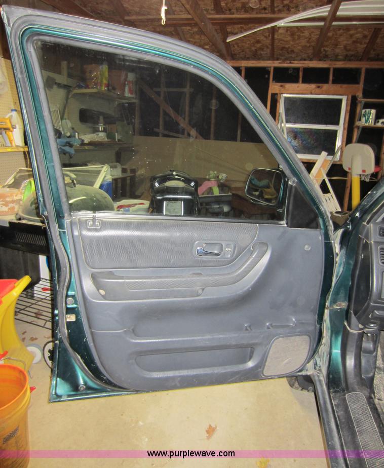 image for item A5655 1999 Honda CR-V EX SUV