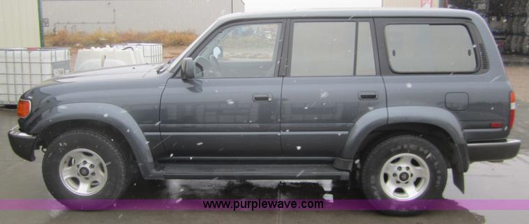image for item B5546 1994 Toyota Land Cruiser SUV