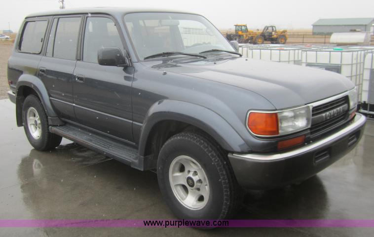 image for item B5546 1994 Toyota Land Cruiser SUV