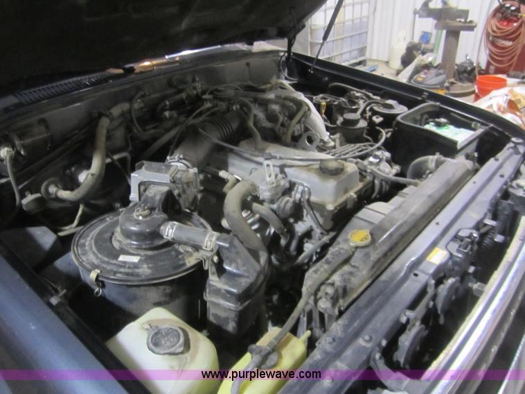 image for item B5546 1994 Toyota Land Cruiser SUV