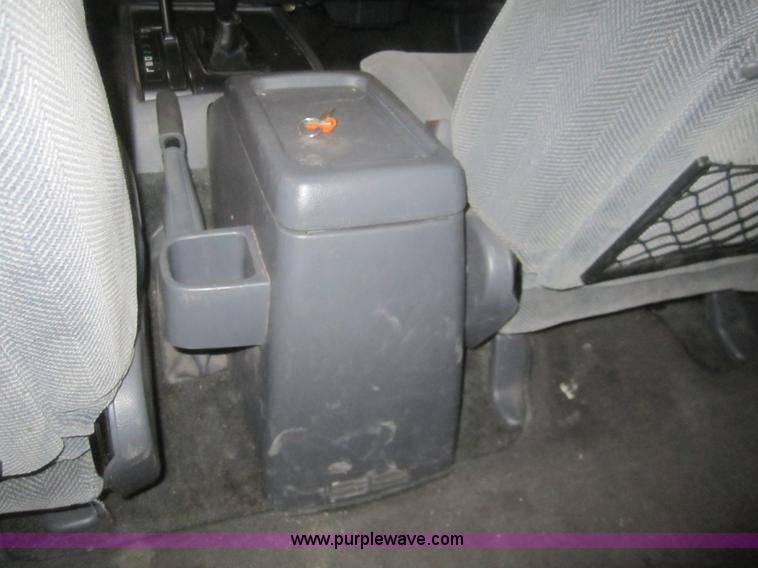 image for item B5546 1994 Toyota Land Cruiser SUV