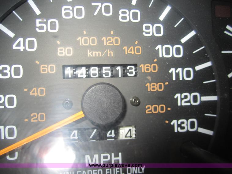 image for item B5546 1994 Toyota Land Cruiser SUV