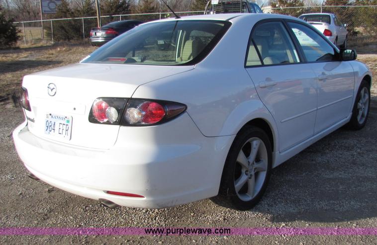 image for item B7048 2007 Mazda Mazda6 i