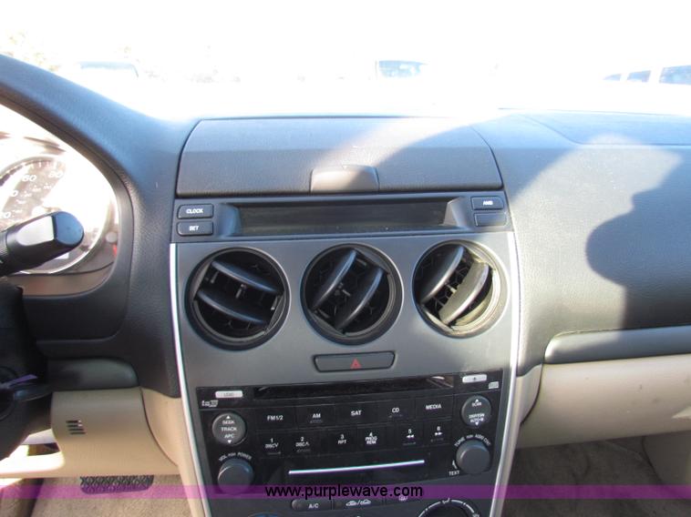 image for item B7048 2007 Mazda Mazda6 i