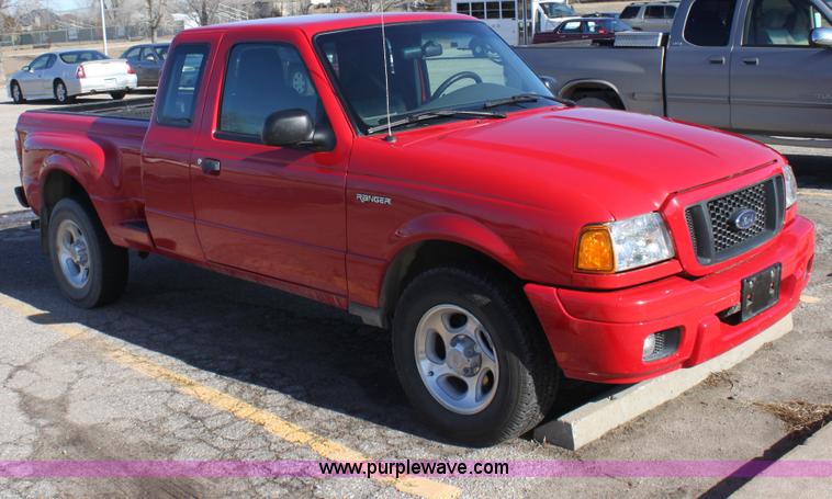 image for item B8744 2004 Ford Ranger supercab pickup truck