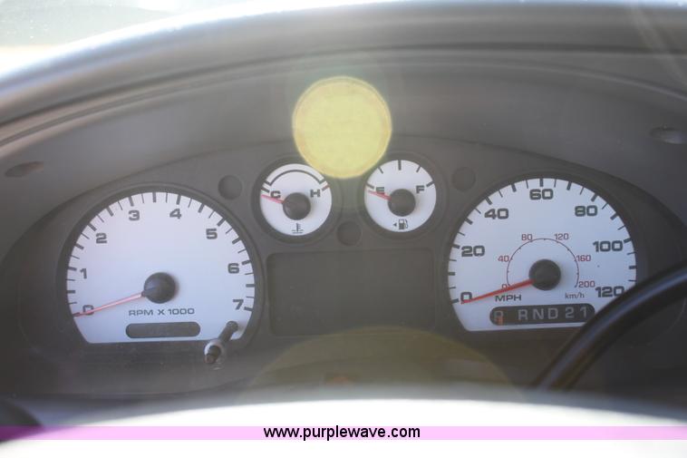 image for item B8744 2004 Ford Ranger supercab pickup truck