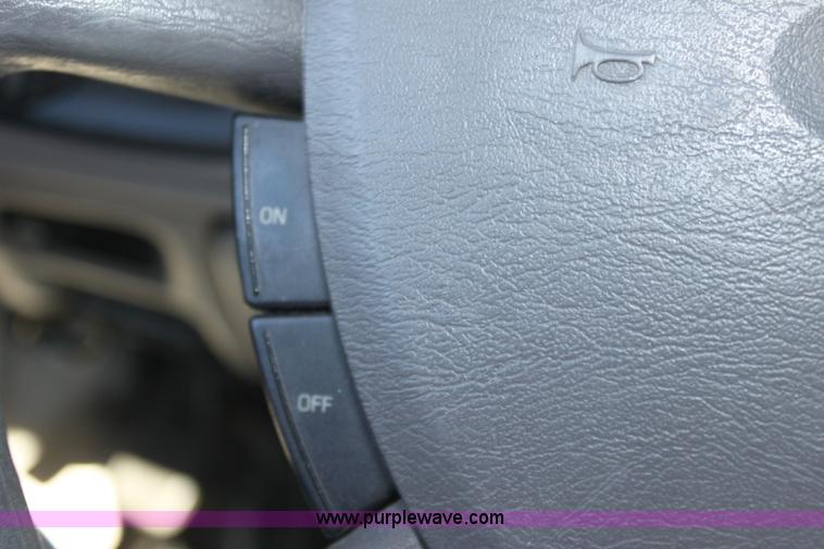 image for item B8746 2007 Ford Taurus SE