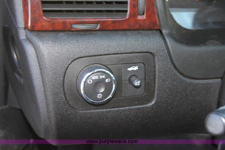 image for item B8747 2008 Chevrolet Impala LS