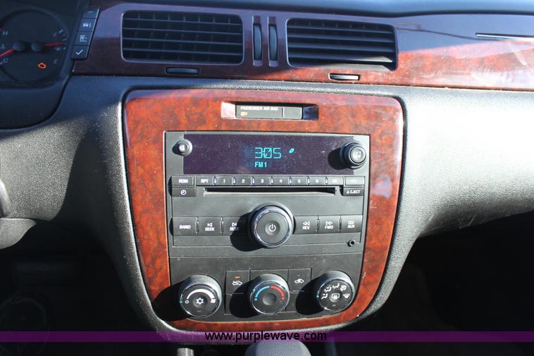 image for item B8747 2008 Chevrolet Impala LS