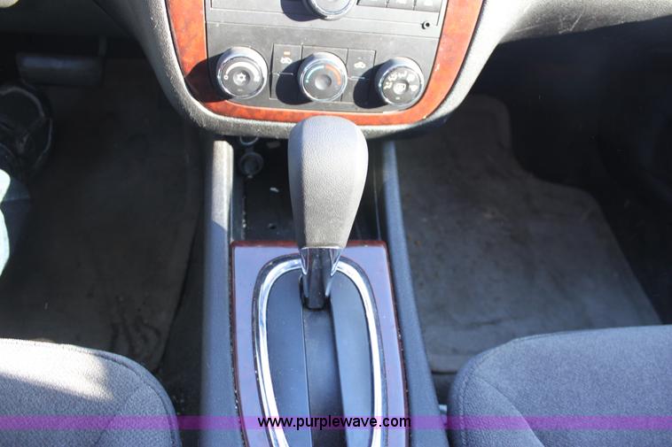 image for item B8747 2008 Chevrolet Impala LS