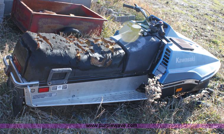 image for item B8762 1979 Kawasaki 440 Invader snow mobile